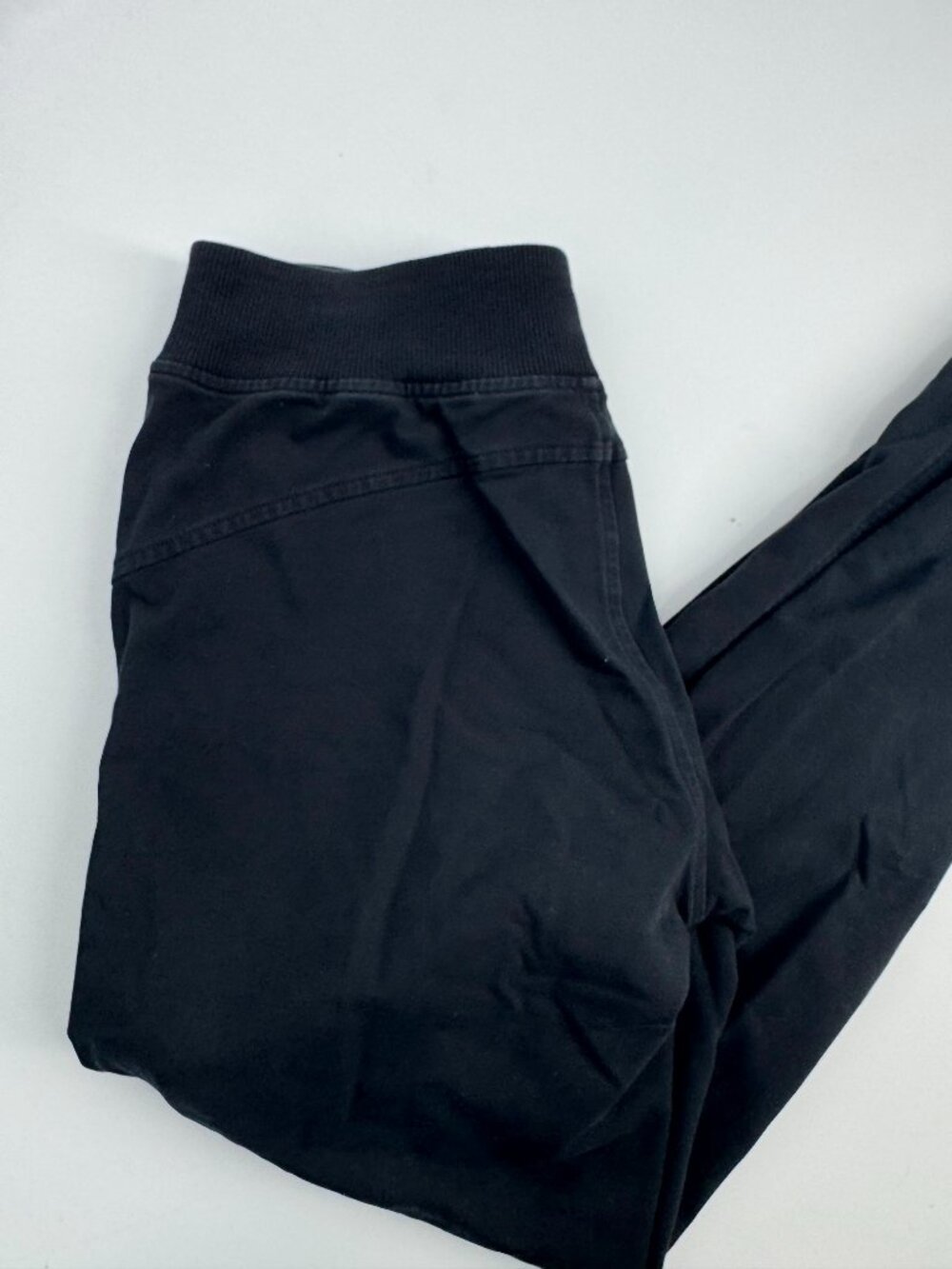 Lululemon High-Rise Jogger - Size 6 - Picture 9 of 12